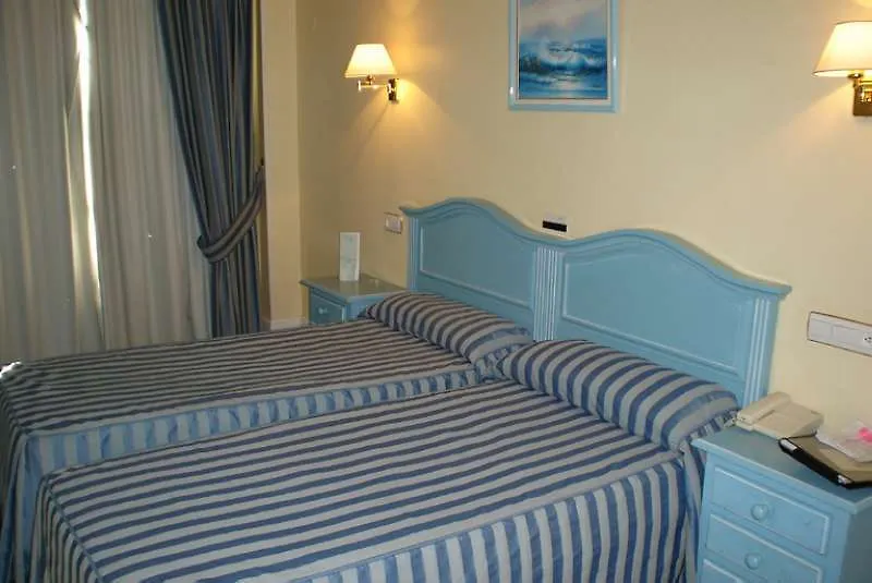 Hotel Villa De Laredo Fuengirola 3*,