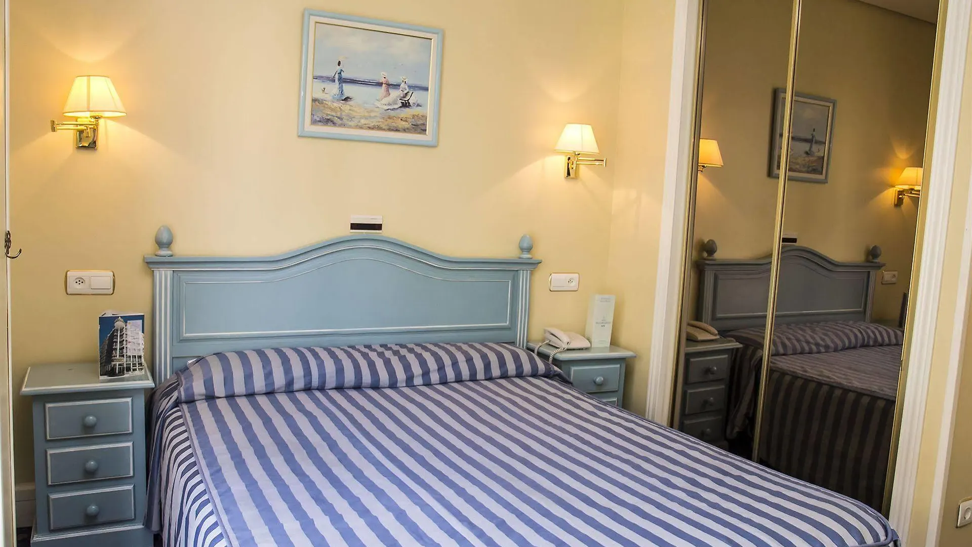 Hotel Villa De Laredo Fuengirola 3*,